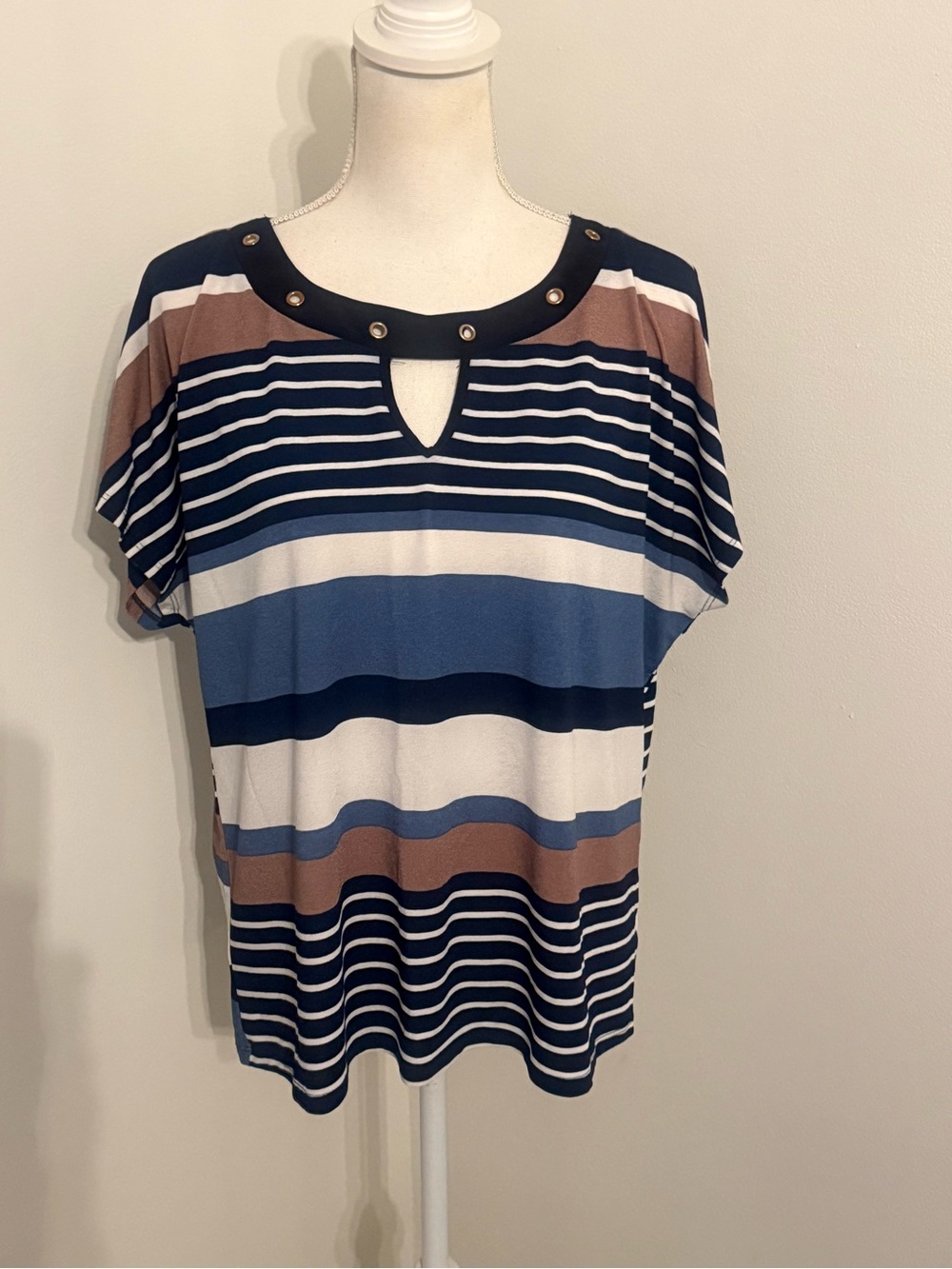Striped Short Sleeve Keyhole Tee in Navy, White & Brown